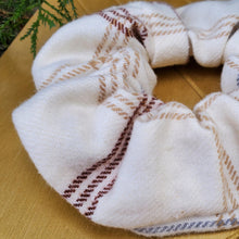 Load image into Gallery viewer, Tessa Scrunchie